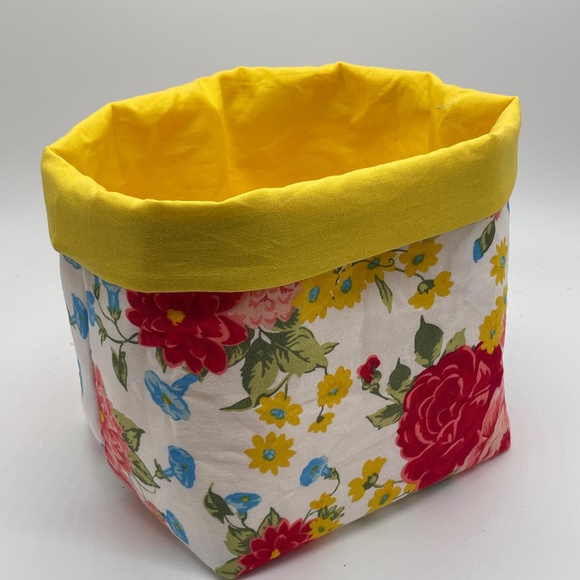 SOLD OUT Fabric Baskets / Kitchen Decor / Storage and Organizer Bin / Fabric Bin - Picture 1 of 2